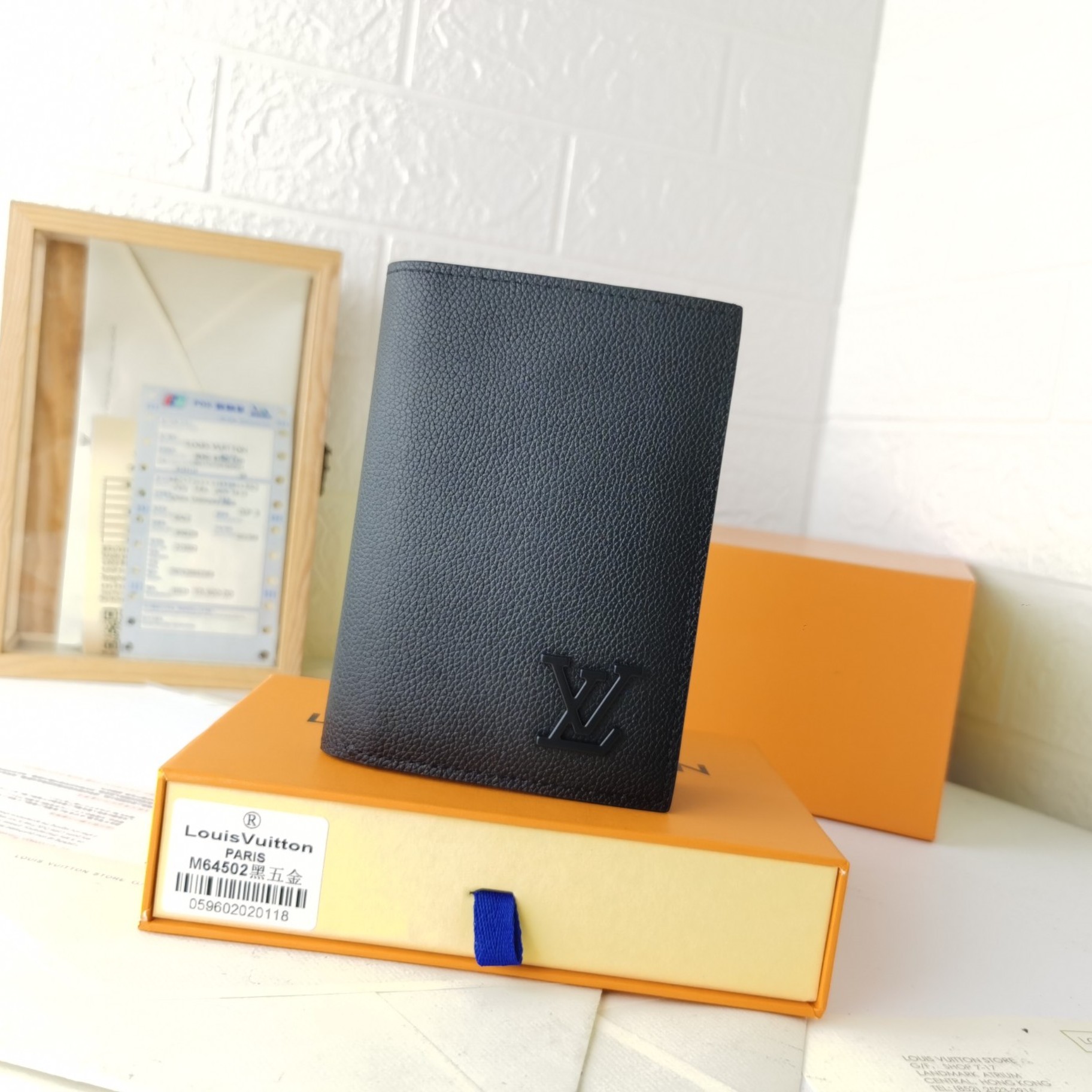 Louis Vuitton Taurillon Shadow Pocket Organizer Wallets - Wallet