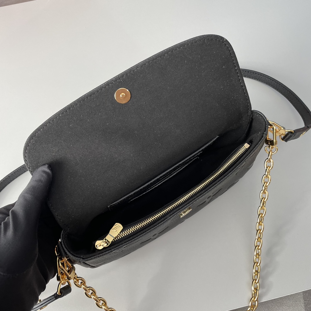 Louis Vuitton Empreinte Monogram Leather Black Wallet On Chain Ivy - Bag