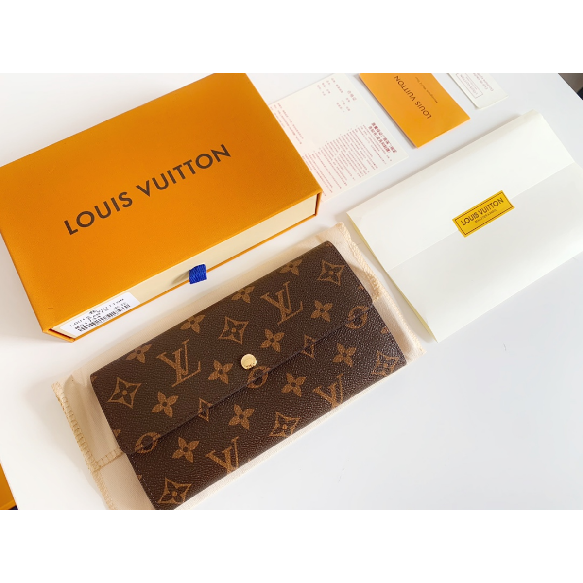 Louis Vuitton LV Monogram Portefeuille Sarah Long Wallet