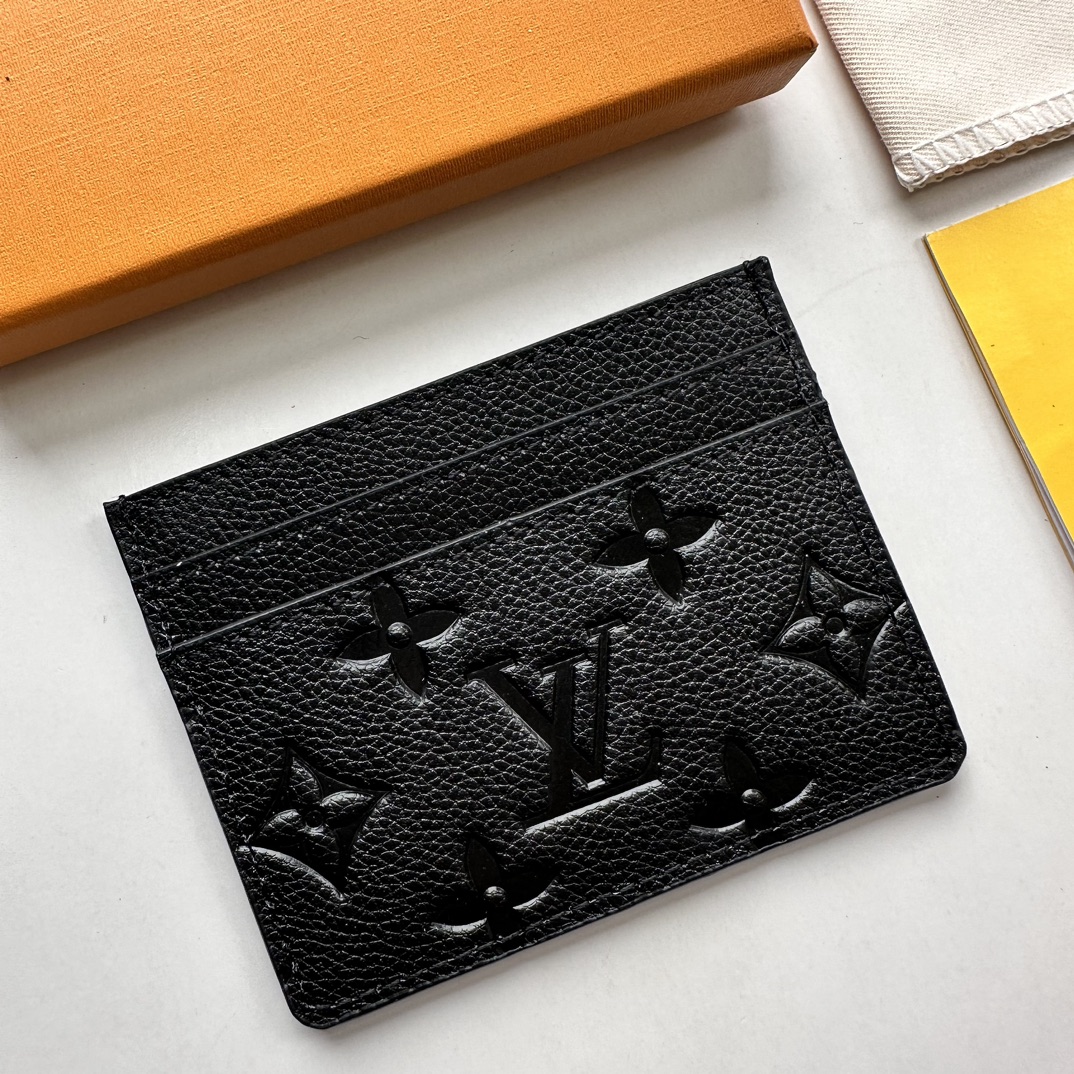 Louis Vuitton Card Holder Black Wallet ﻿