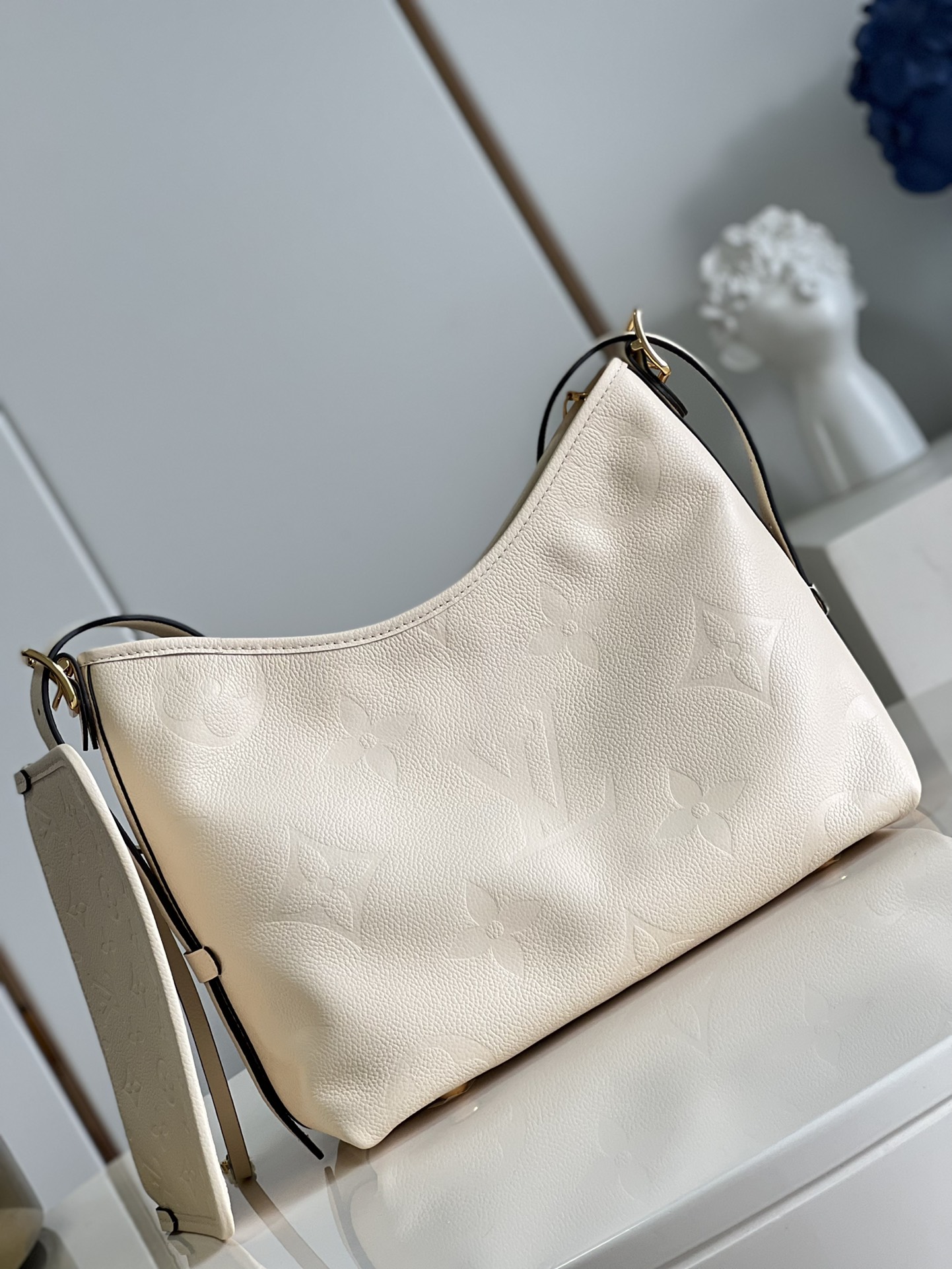 Louis Vuitton LV CarryAll PM - White Bag