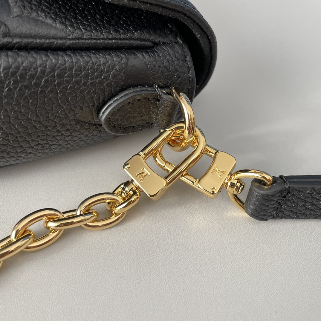 Louis Vuitton Empreinte Monogram Leather Black Wallet On Chain Ivy - Bag