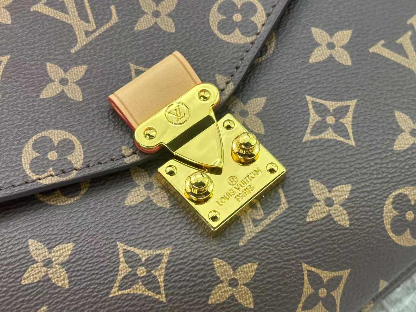 Louis Vuitton Metis Pochette Monogram Brown - Crossbody Bag