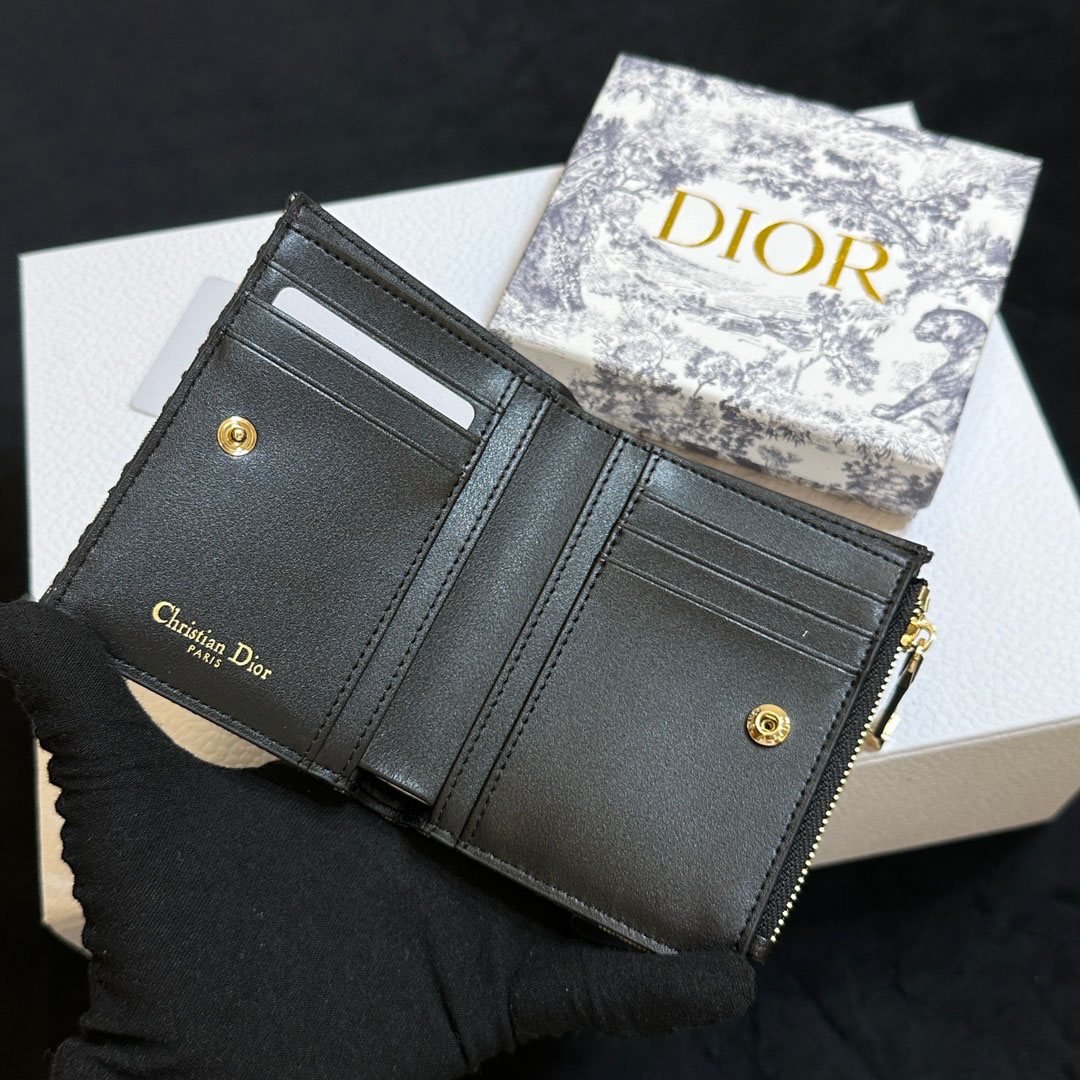 Dior Caro Dahlia Wallet -old-fashioned Wallet