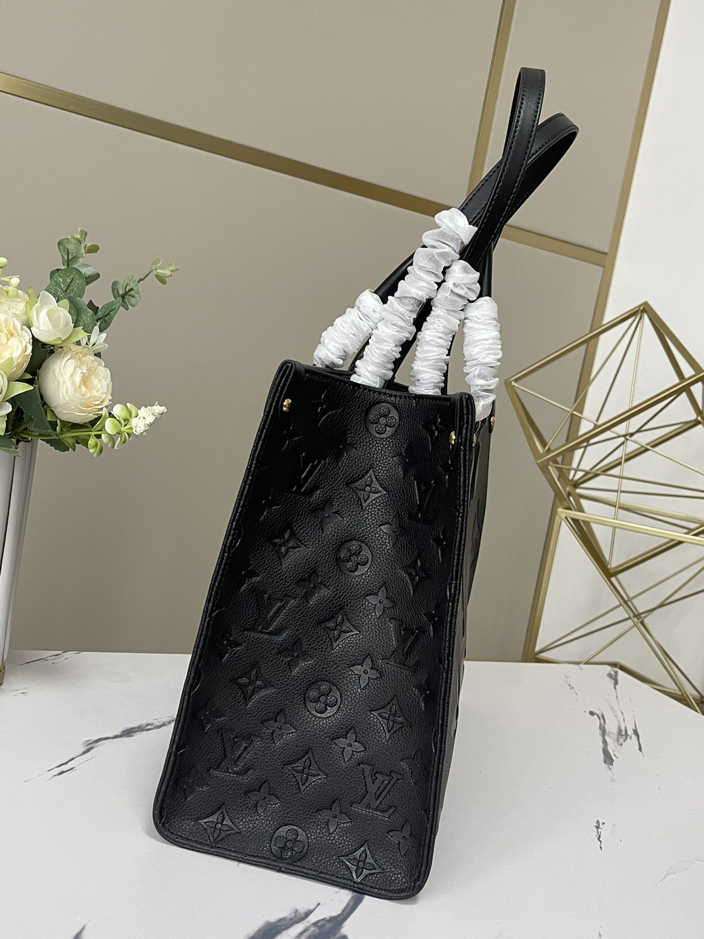 LOUIS VUITTON LV Monogram Canvas Onthego MM - Bag