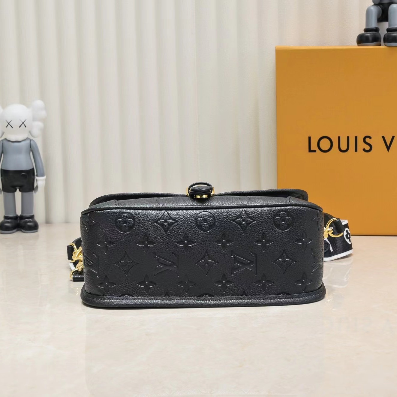 Louis Vuitton LV Empreinte Monogram Leather Black Diane Black-bag