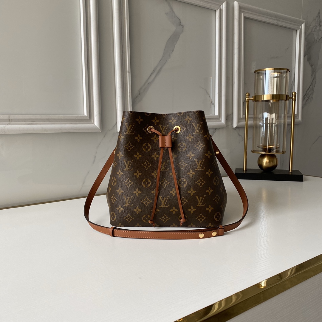 Louis Vuitton LV NeoNoe MM Bucket Bag