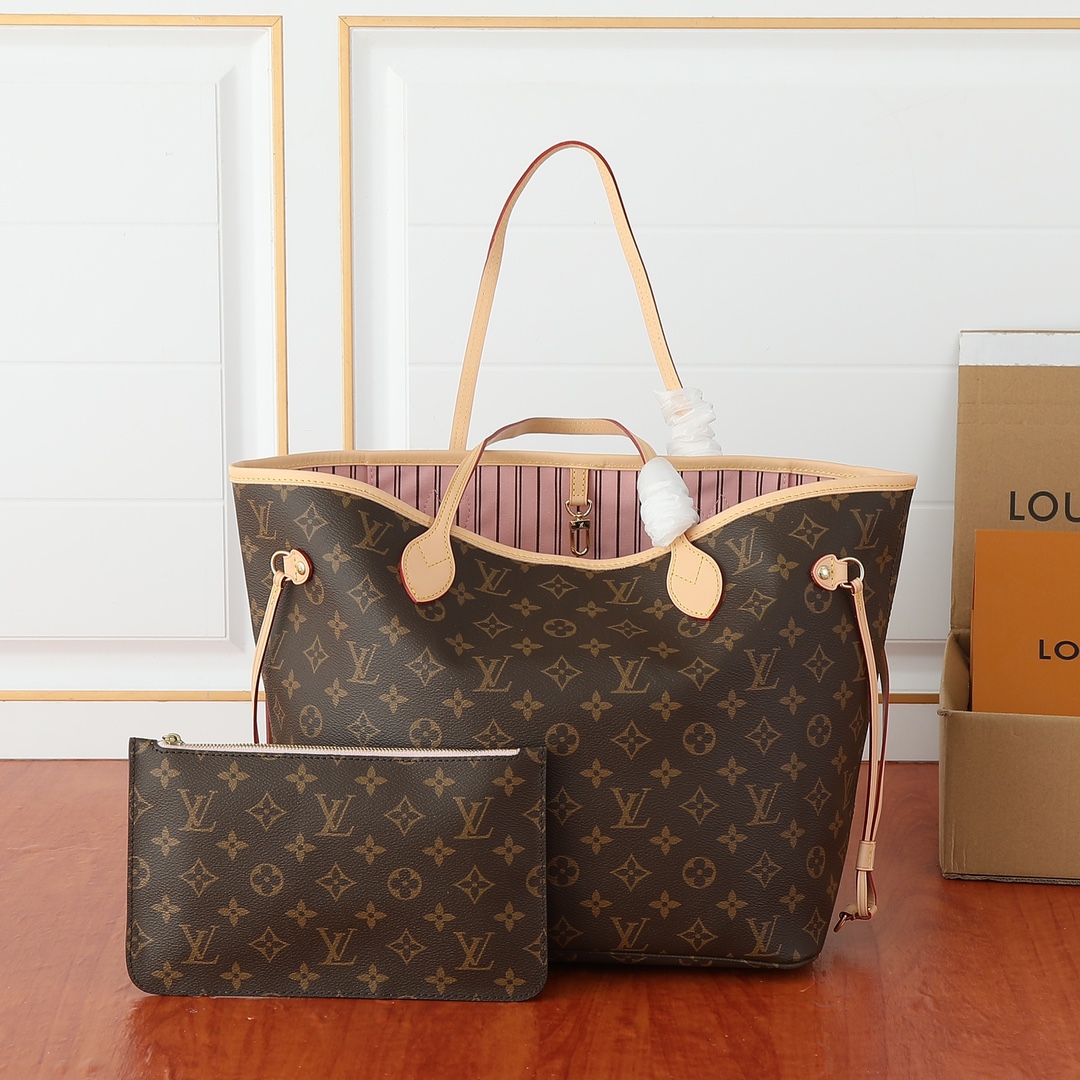 Louis Vuitton Neverfull MM Classic Bag