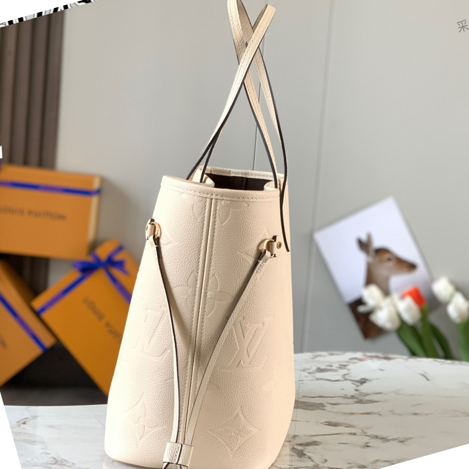 Louis Vuitton Neverfull Full Leather Embossed Medium Handbag