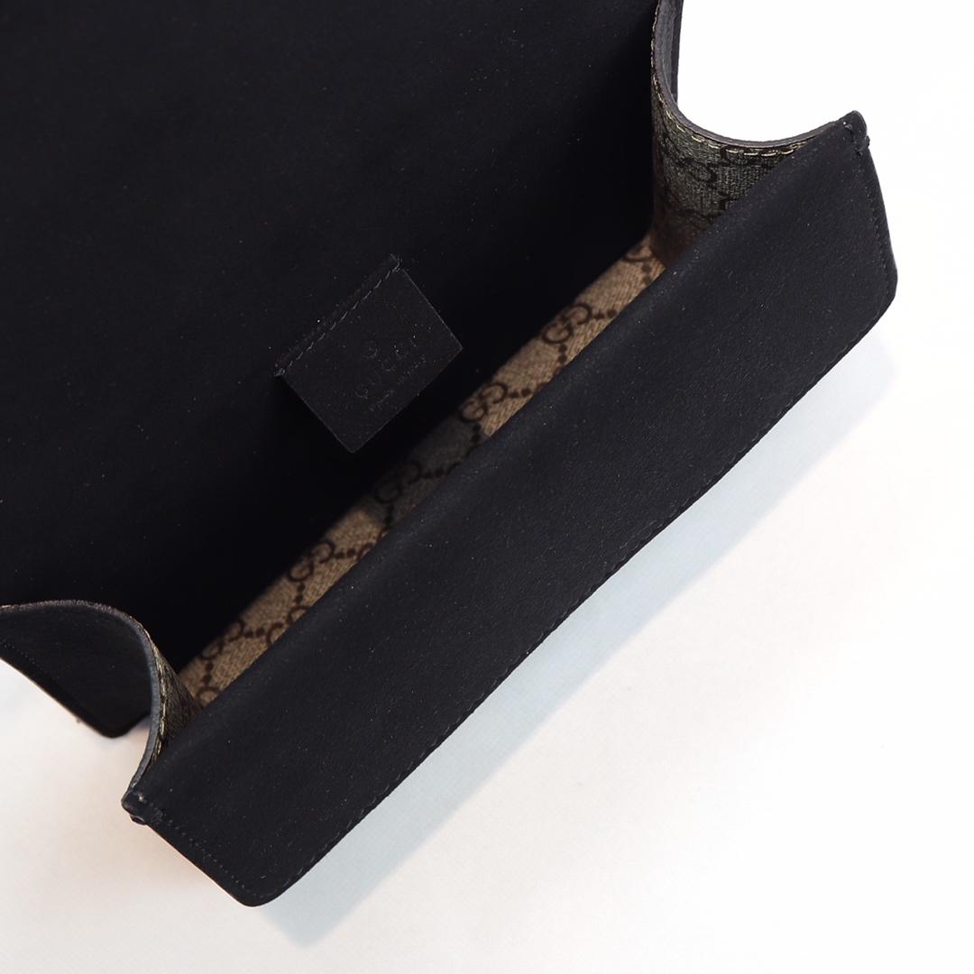 Gucci GG Marmont Shoulder Bag