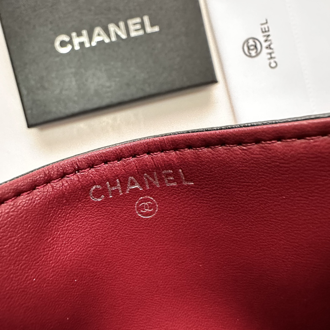 Chanel CLASSIC CARD HOLDER Grained Calfskin & Silver-Tone MetalBlack -Wallet