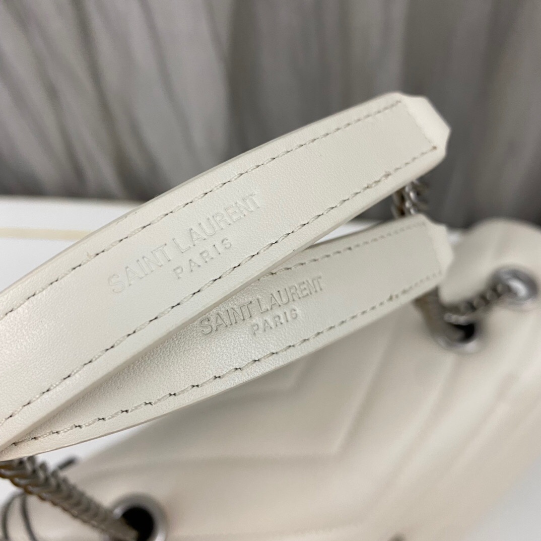 SAINT LAURENT Loulou medium quilted leather shoulder bag