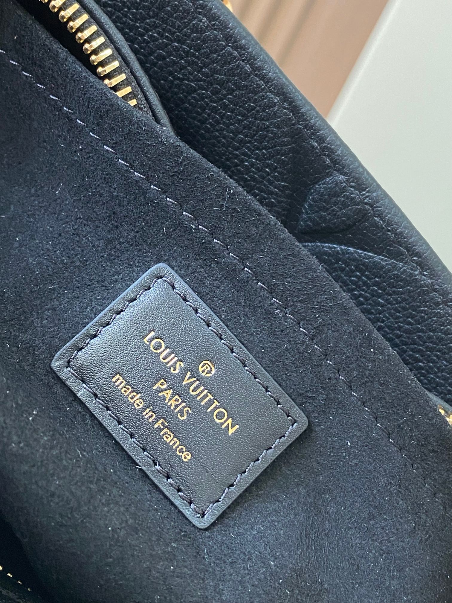 LOUIS VUITTON LV Monogram Canvas Onthego East West - Bag