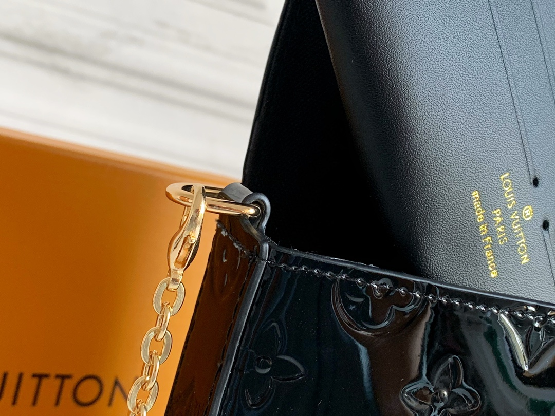 Louis Vuitton LV Felicie Pochette Monogram Vernis - Bag