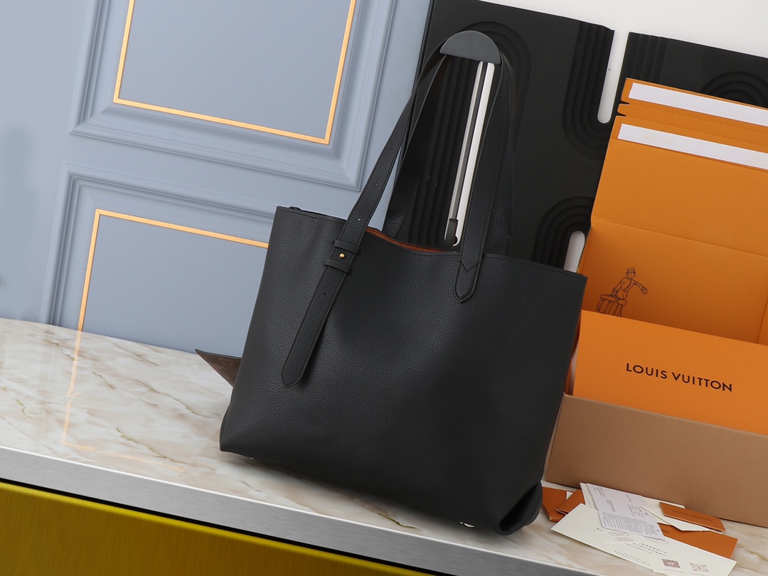 Louis Vuitton Low Key Cabas MM Black - Bag