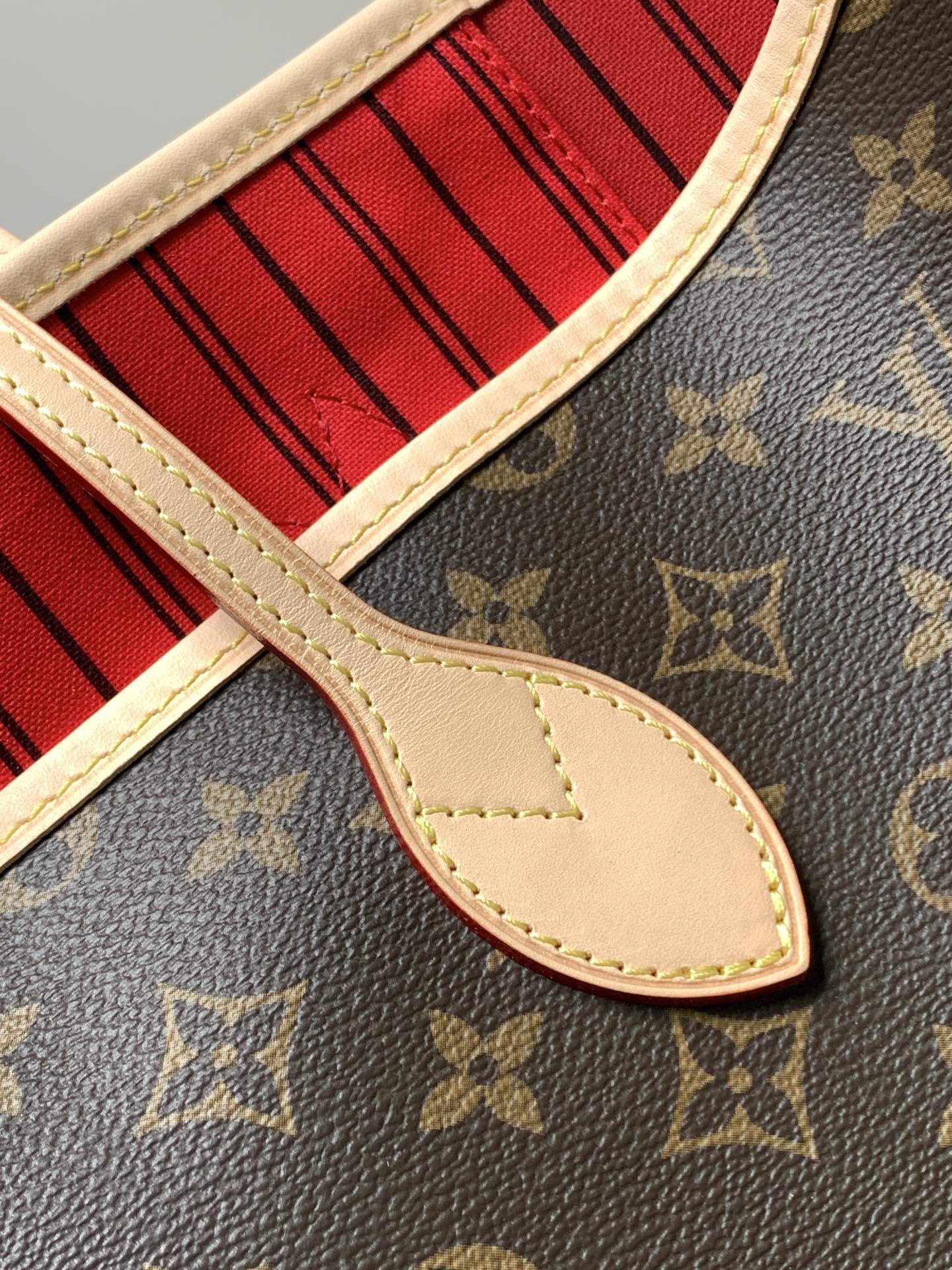 Louis Vuitton Neverfull GM Classic Bag