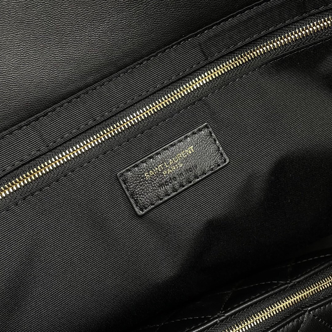 SAINT LAURENT ICARE MAXI SHOPPING BAG IN QUILTED Calfskin - Bag