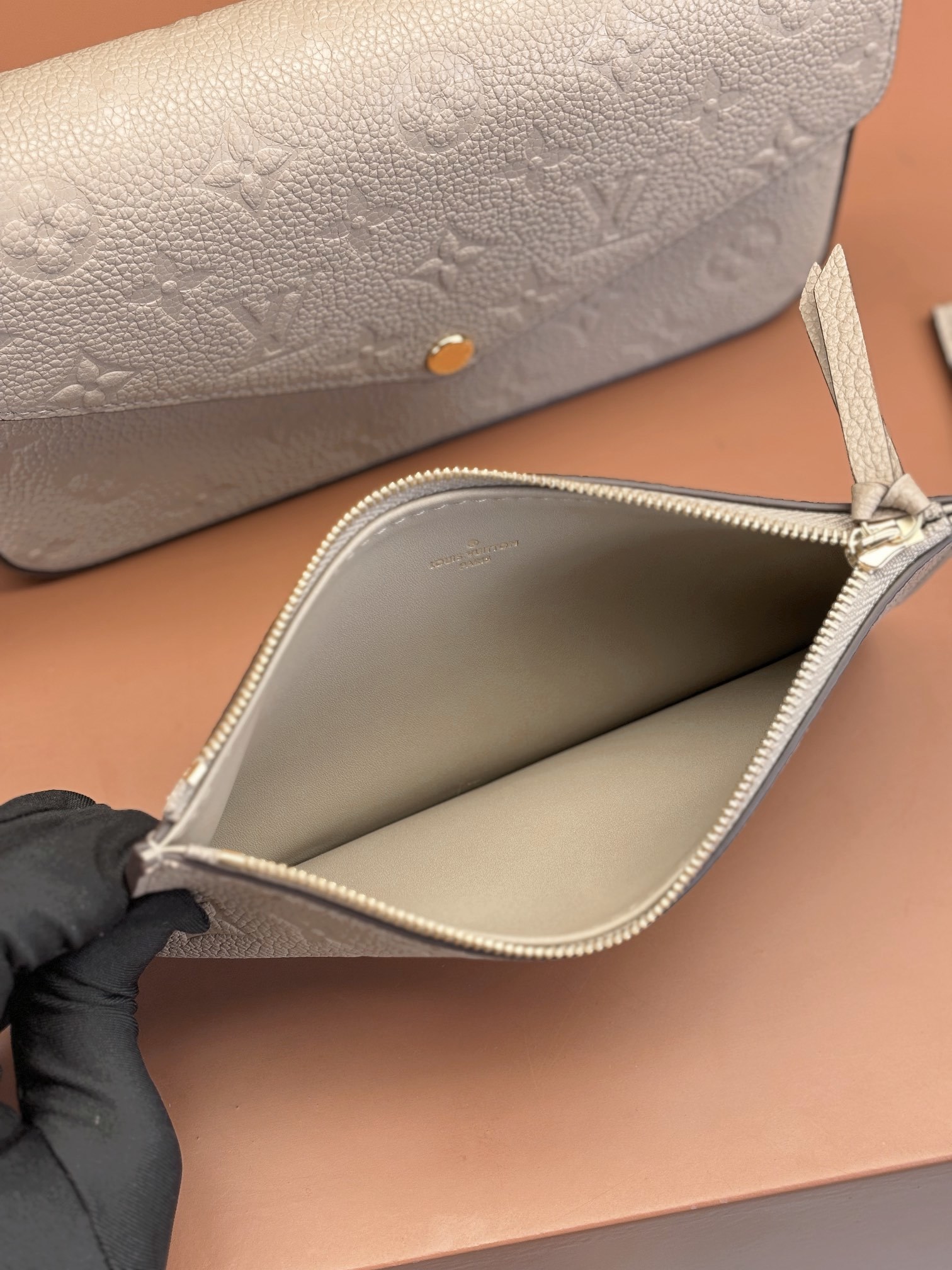 Louis Vuitton POCHETTE FÉLICIE Chain Bag - Elephant Gray Embossed Bag