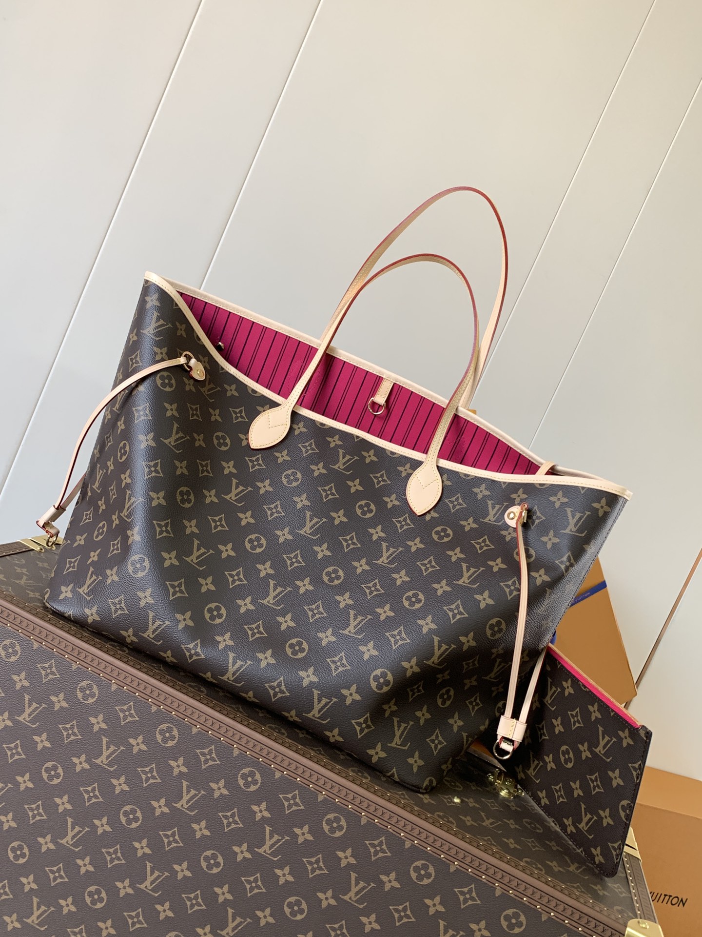 Louis Vuitton Neverfull GM Classic Bag