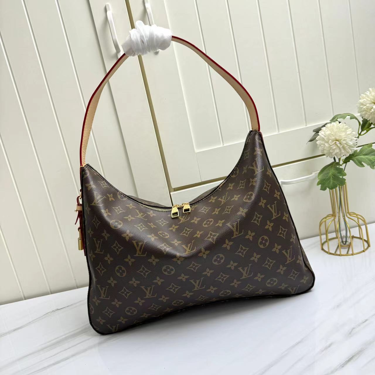 Louis Vuitton LV CarryAll Bag V2 - Bag
