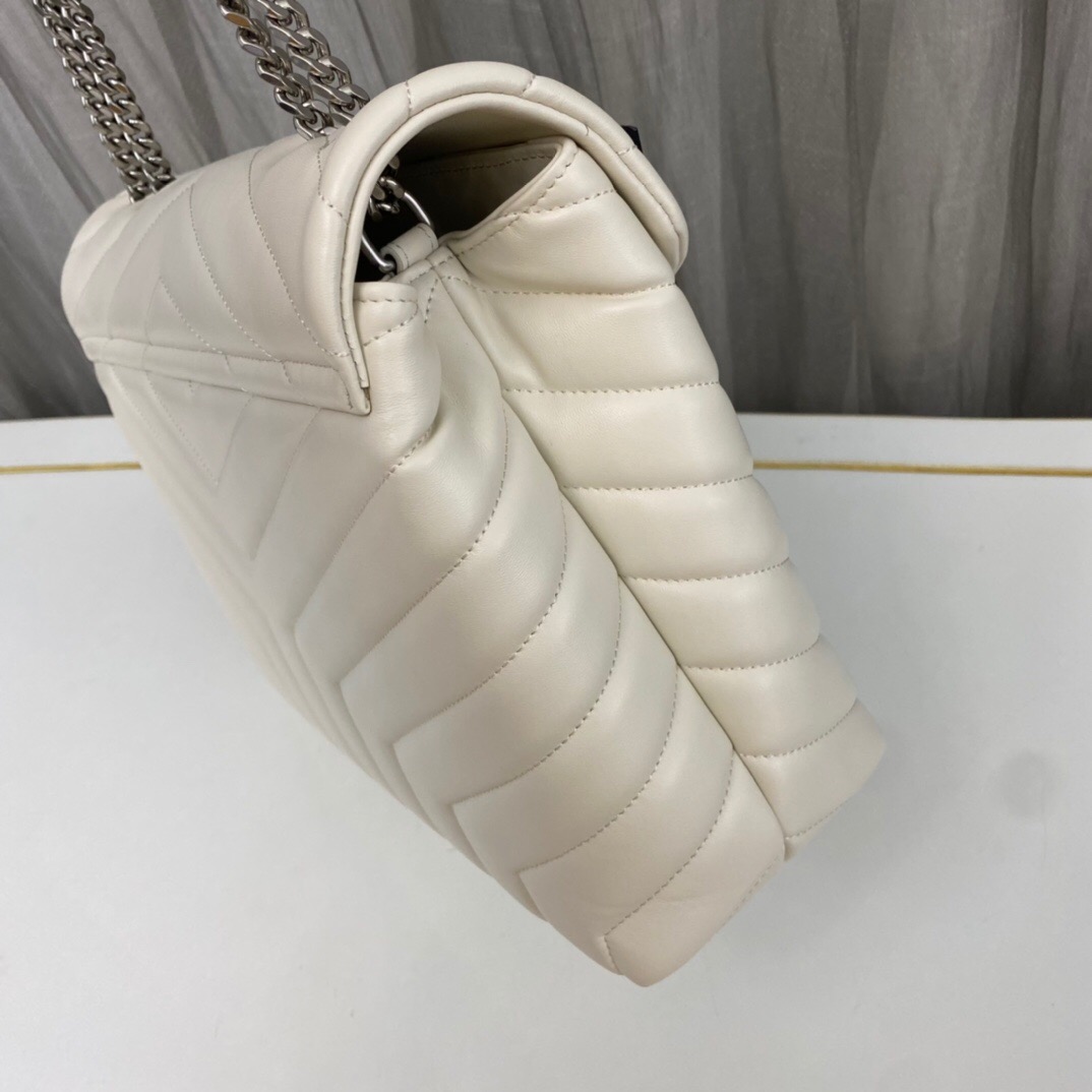 SAINT LAURENT Loulou medium quilted leather shoulder bag