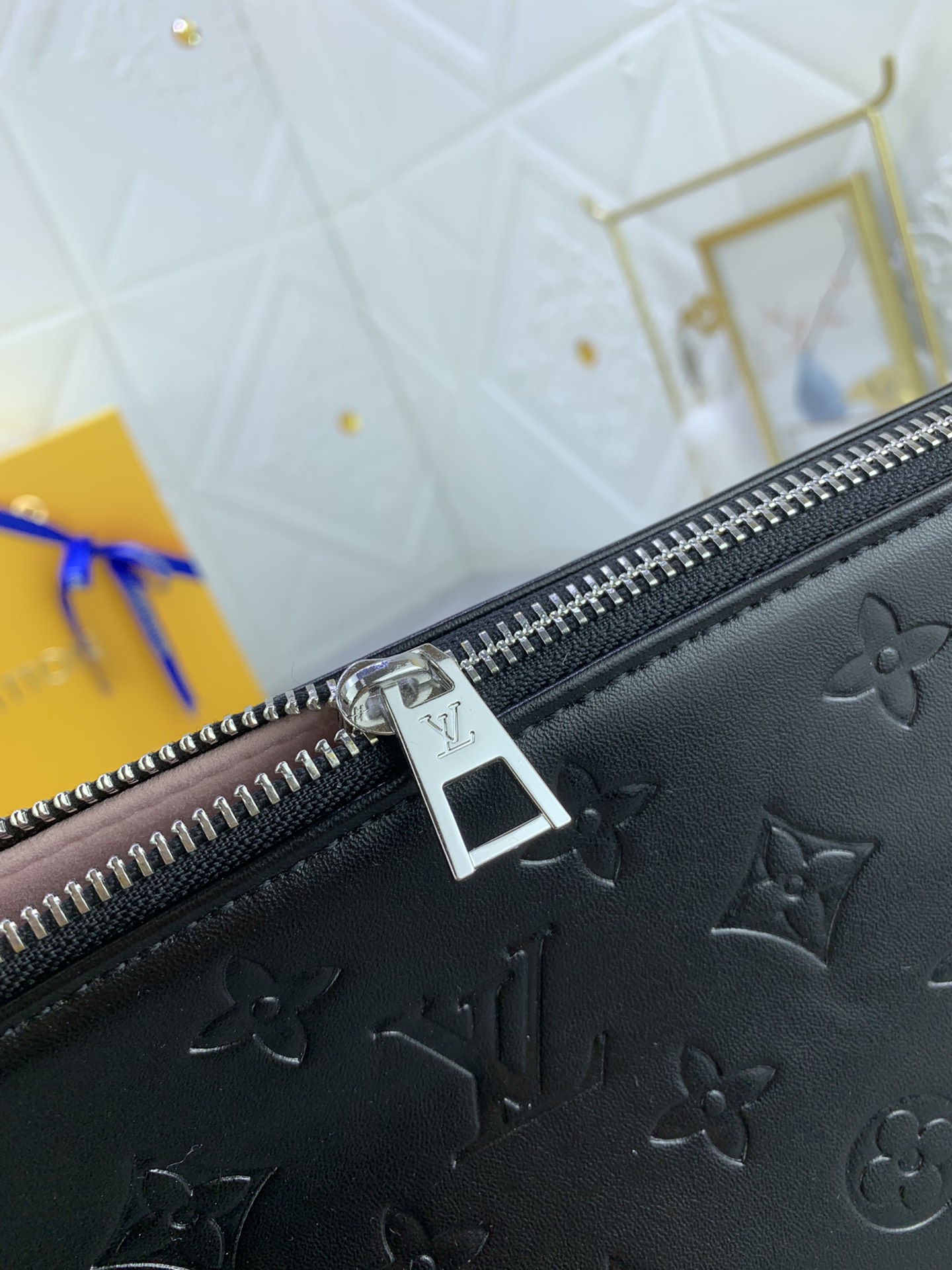 Louis Vuitton Coussin Black SmallHandbag