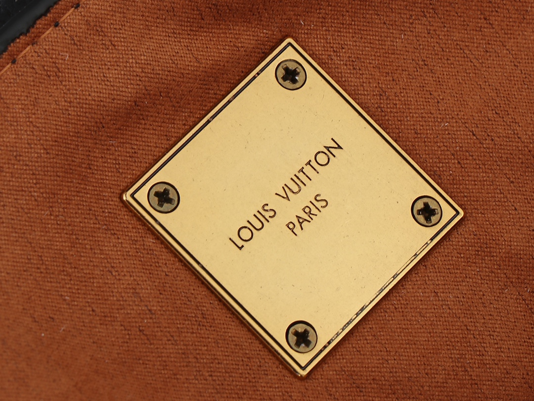 Louis Vuitton Low Key Cabas MM Black - Bag