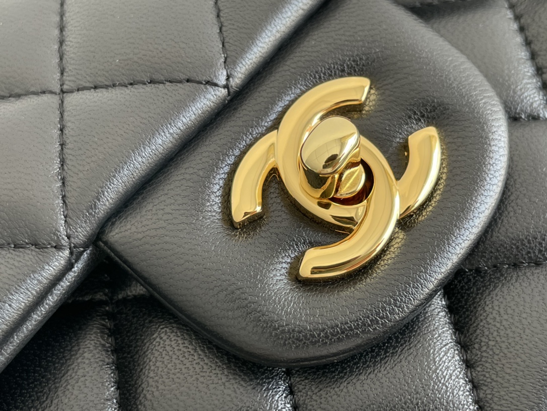Chanel Classic Double Flag Bag Black Leather Golden Hardware Shoulder Bag