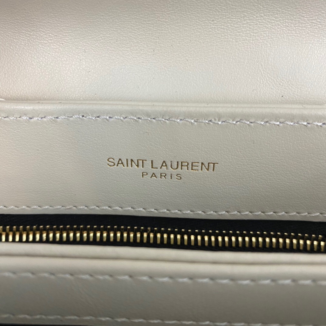 SAINT LAURENT Loulou Toy quilted leather shoulder bag cream - Bag