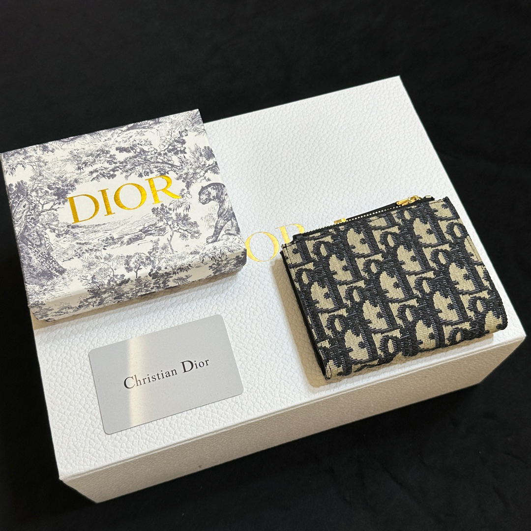 Dior Caro Dahlia Wallet -old-fashioned Wallet