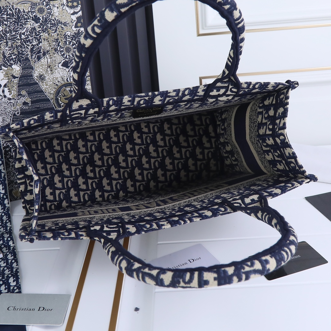 Dior Book Tote - Medium - Bag