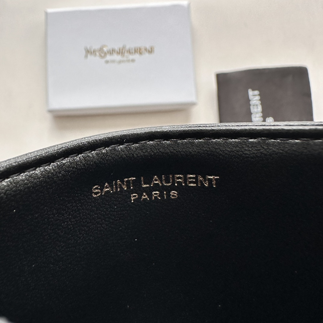 Saint Laurent CASSANDRE MATELASSÉ card case in lambskin -Black and Gold Wallet