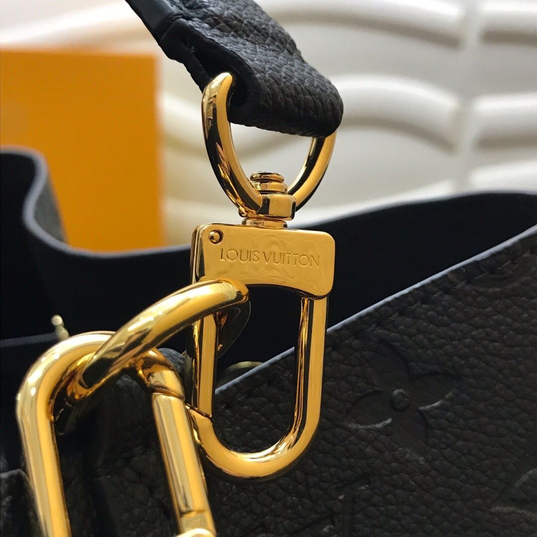 Louis Vuitton LV NeoNoe MM Bucket Bag