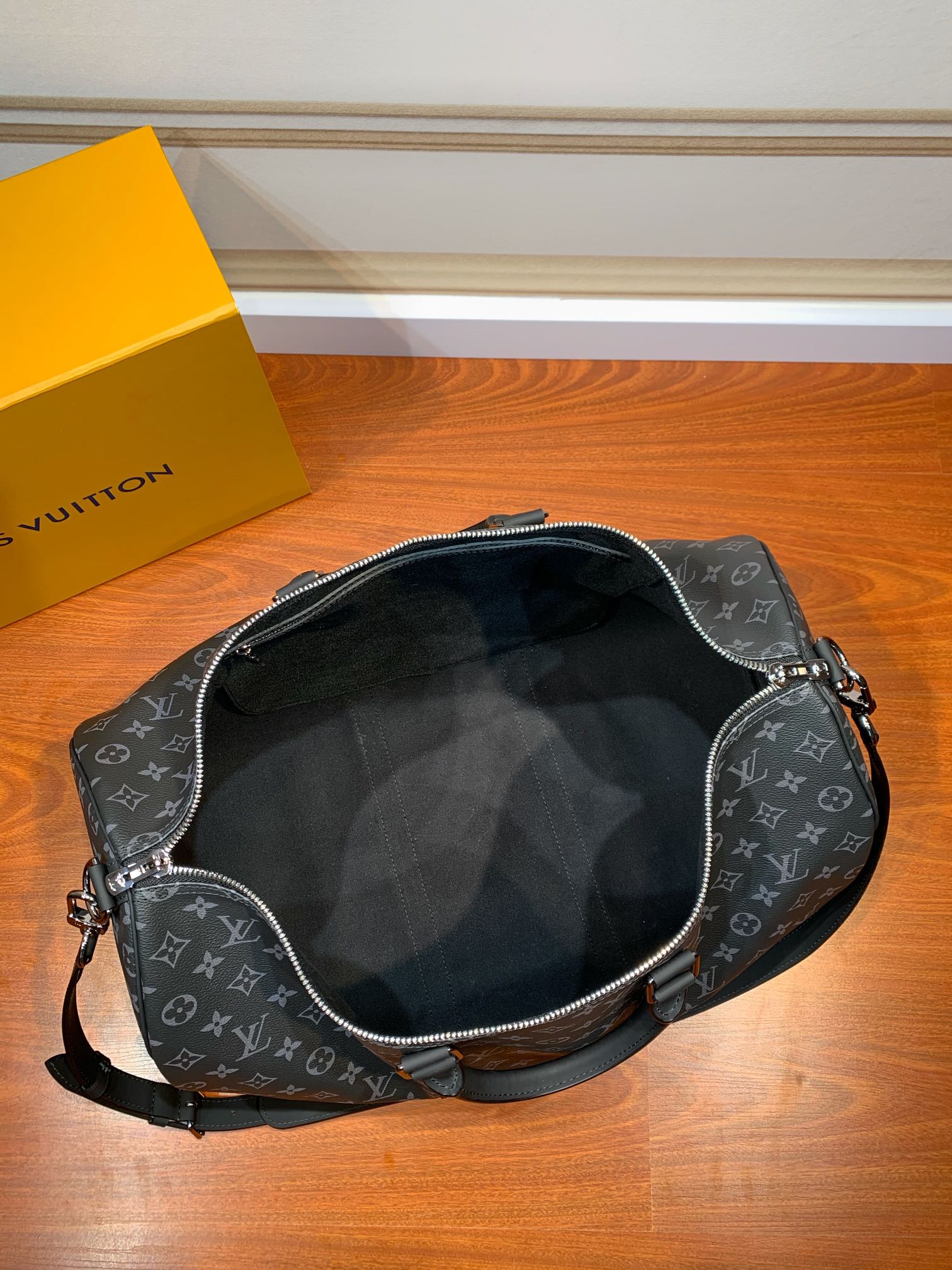 Louis Vuitton LV Keepall Travel Bag Multi Sizes - Bag