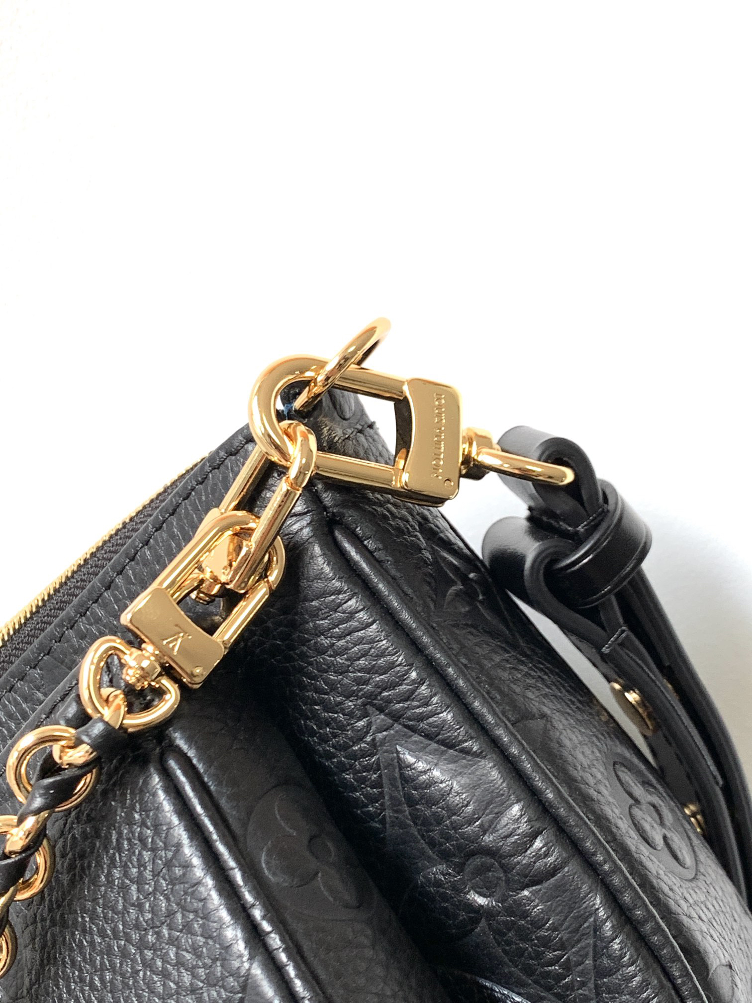 Louis Vuitton Multi Pochette Accessoires Crossbody Black Bag