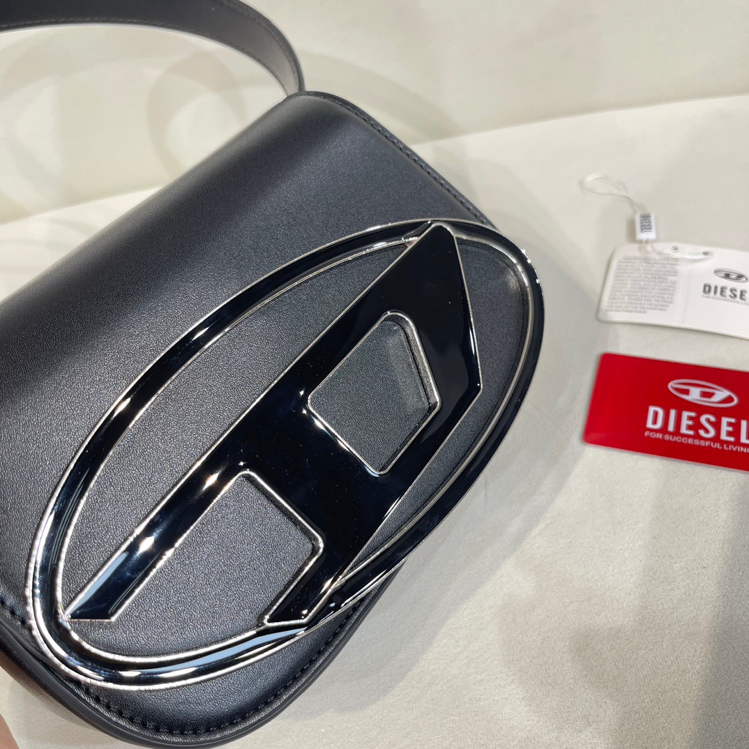 Diesel 1DR Shoulder Bag - Black - Bag