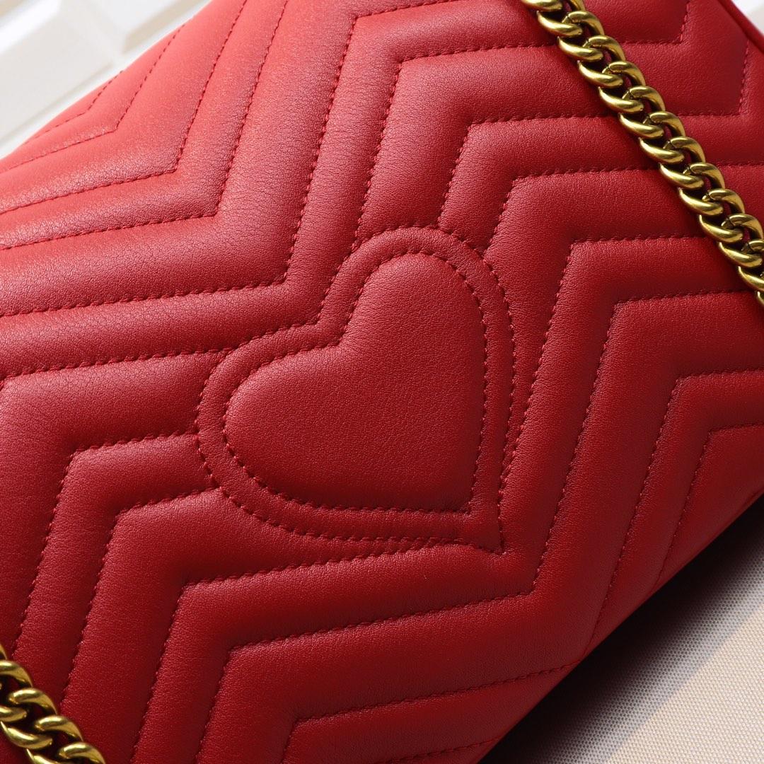 Gucci GG Marmont Small Shoulder Bag in red leather - Bag