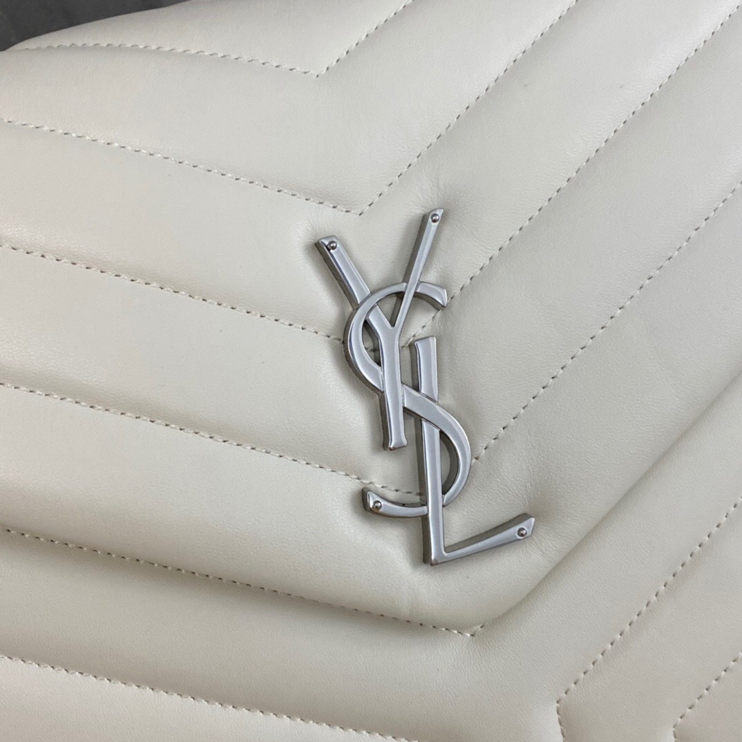 SAINT LAURENT Loulou medium quilted leather shoulder bag