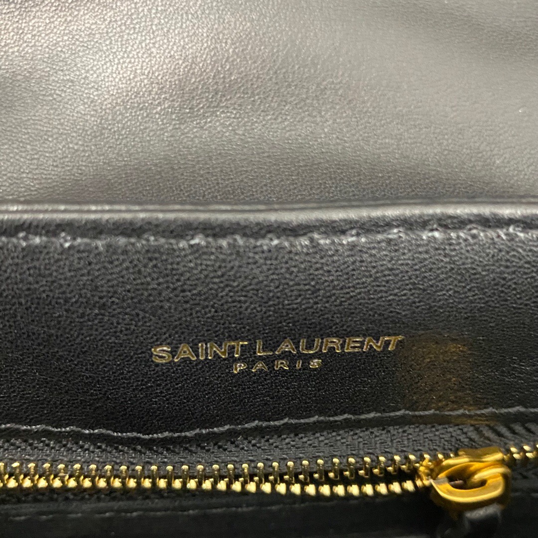 SAINT LAURENT Loulou Toy quilted leather shoulder bag black - Bag